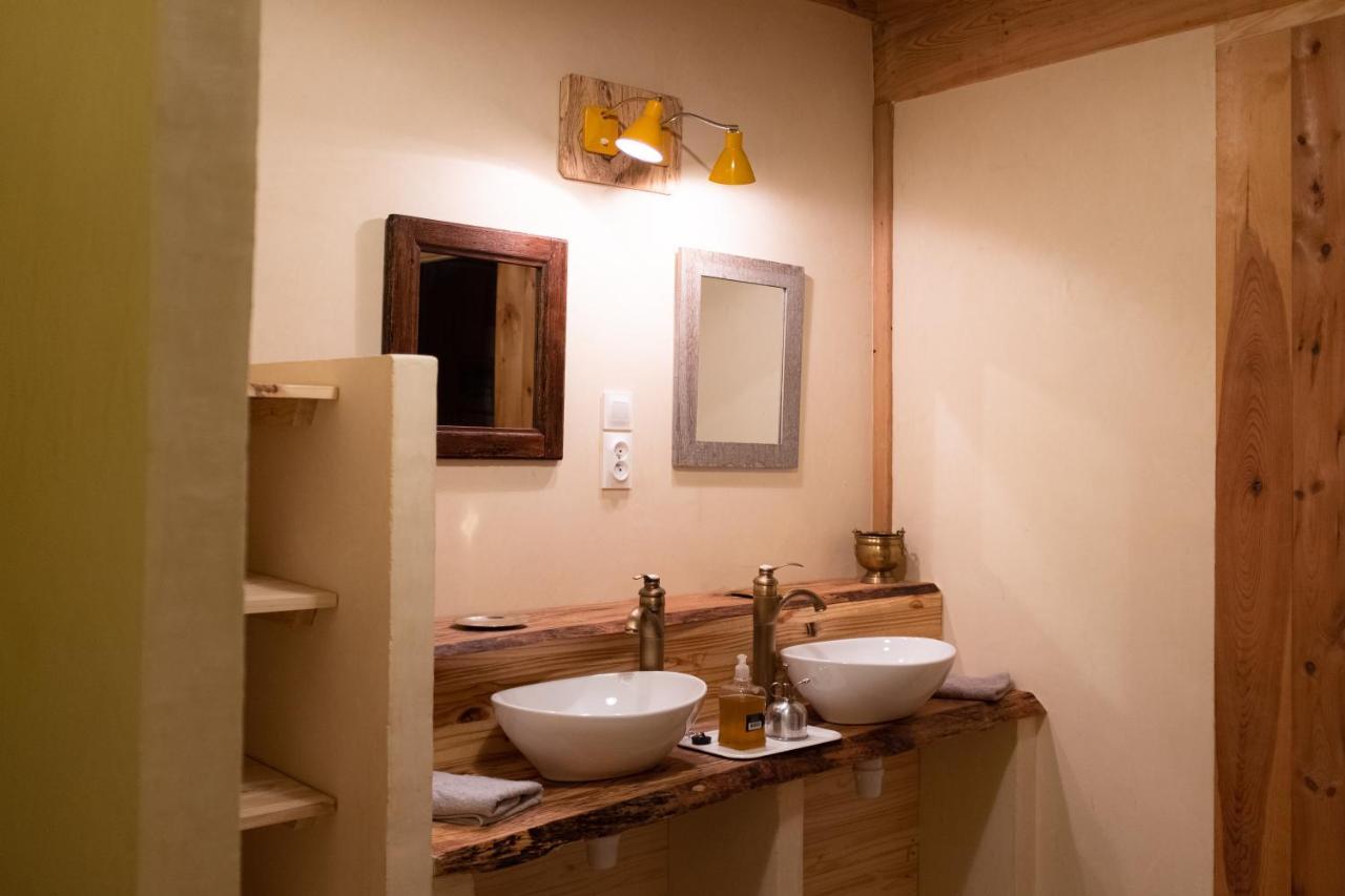 Le Flambeau Bed & Breakfast Le Bouchet-Saint-Nicolas ภายนอก รูปภาพ