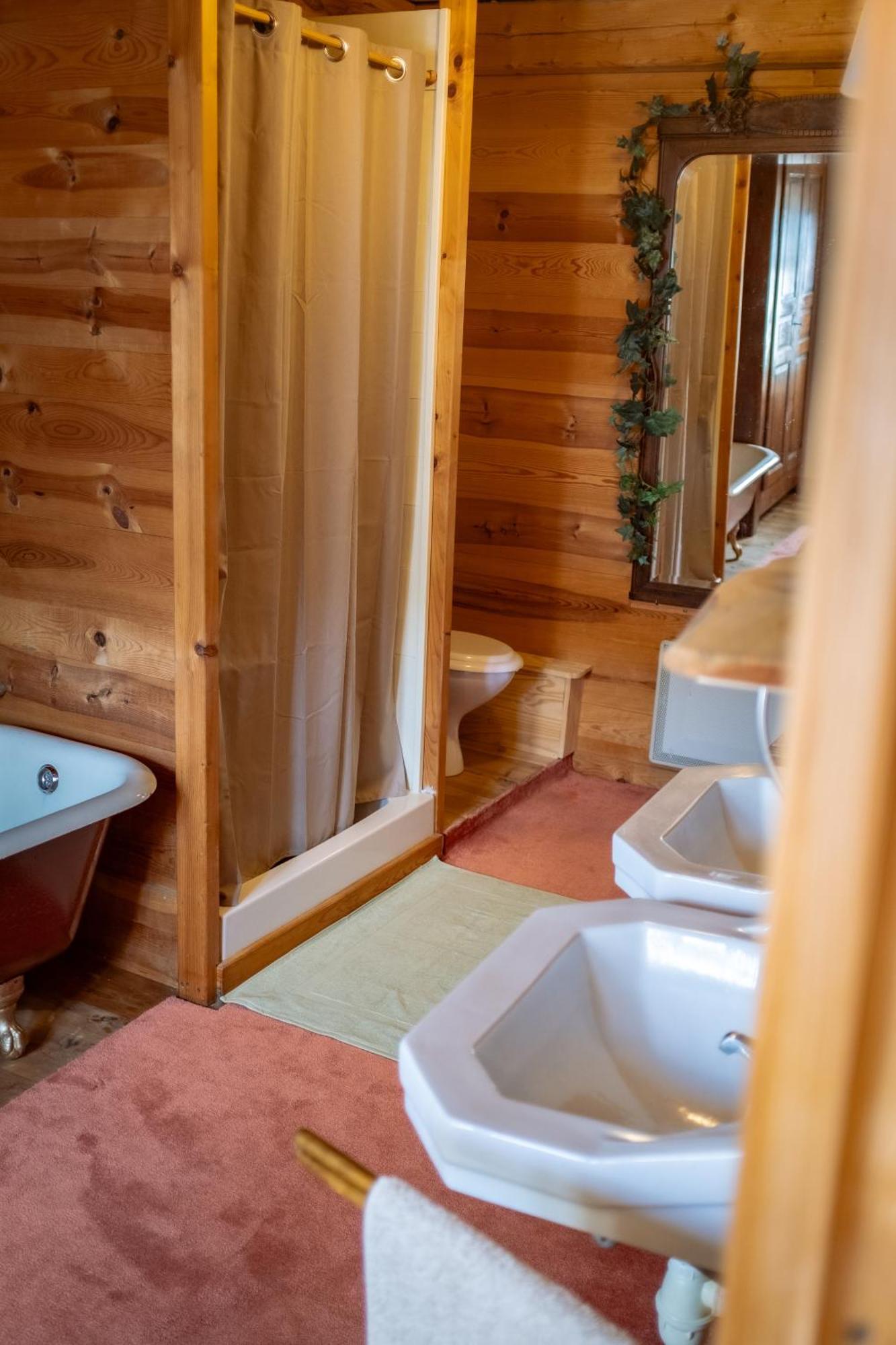 Le Flambeau Bed & Breakfast Le Bouchet-Saint-Nicolas ภายนอก รูปภาพ